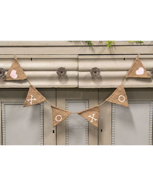 XOXO Burlap Pennant Garland