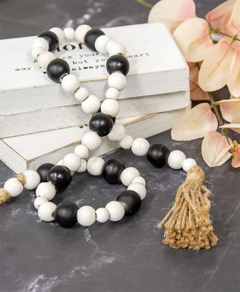 wood beads, garland, black & white